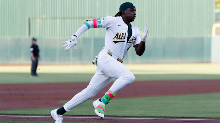 Jul 8, 2025; West Sacramento, California, USA; Athletics right fielder Lawrence Butler (4) runs the bases on his way to an inside-the-park- home run during the first inning against the Atlanta Braves at Sutter Health Park. Mandatory Credit: Sergio Estrada-Imagn Images Jul 8, 2025; West Sacramento, California, USA; Athletics right fielder Lawrence Butler (4) runs the bases on his way to an inside-the-park- home run during the first inning against the Atlanta Braves at Sutter Health Park. Mandatory Credit: Sergio Estrada-Imagn Images