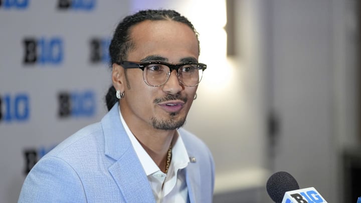 Jul 24, 2025; Las Vegas, NV, USA; UCLA quarterback Nico Iamaleava speaks to the media during the Big Ten NCAA college football media days at Mandalay Bay Resort. Mandatory Credit: Lucas Peltier-Imagn Images Jul 24, 2025; Las Vegas, NV, USA; UCLA quarterback Nico Iamaleava speaks to the media during the Big Ten NCAA college football media days at Mandalay Bay Resort. Mandatory Credit: Lucas Peltier-Imagn Images