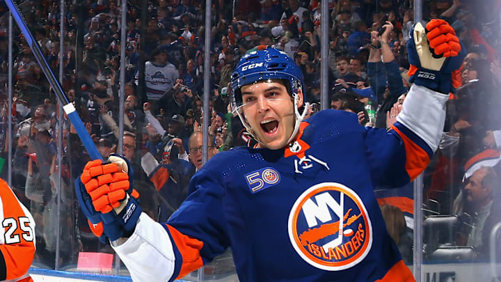 Philadelphia Flyers v New York Islanders