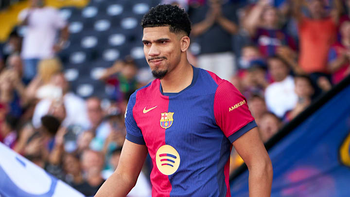 Ronald Araújo está pronto para retornar após lesão