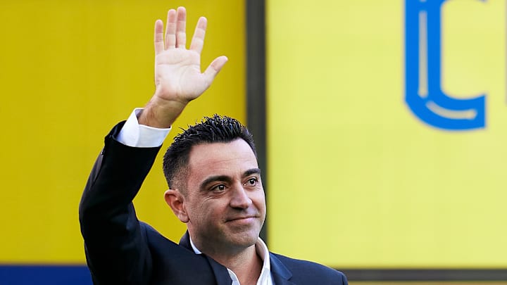 Stellte gleich mal ein paar Verhaltensregeln für seine Stars auf: Barças neuer Chef-Trainer Xavi Hernández