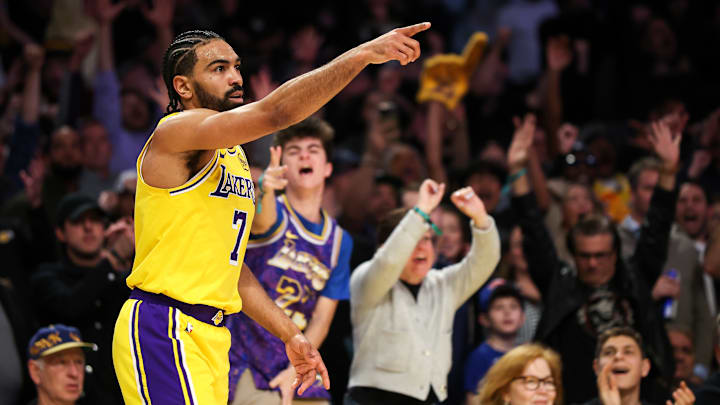 New York Knicks v Los Angeles Lakers