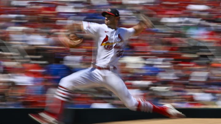 Jul 30, 2023; St. Louis, Missouri, USA;  St. Louis Cardinals starting pitcher Steven Matz (32) pitches against the Chicago Cubs during the sixth inning at Busch Stadium. Mandatory Credit: Jeff Curry-Imagn Images