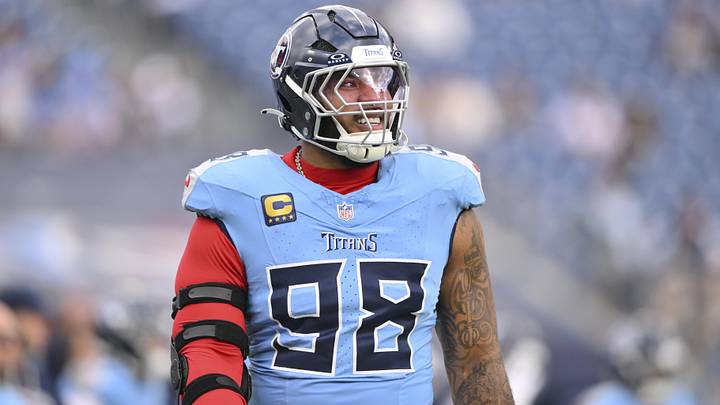 Dec 28, 2025; East Rutherford, New Jersey, USA; Tennessee Titans defensive tackle Jeffery Simmons (98) warms up prior to the game against the New Orleans Saints at MetLife Stadium. Mandatory Credit: Steve Roberts-Imagn Images