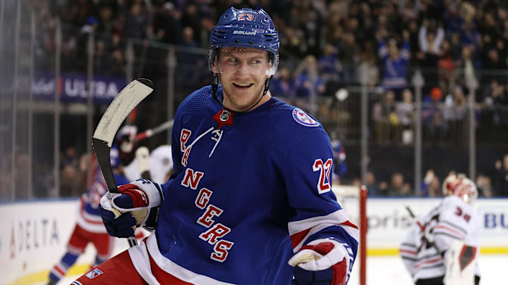 Chicago Blackhawks v New York Rangers