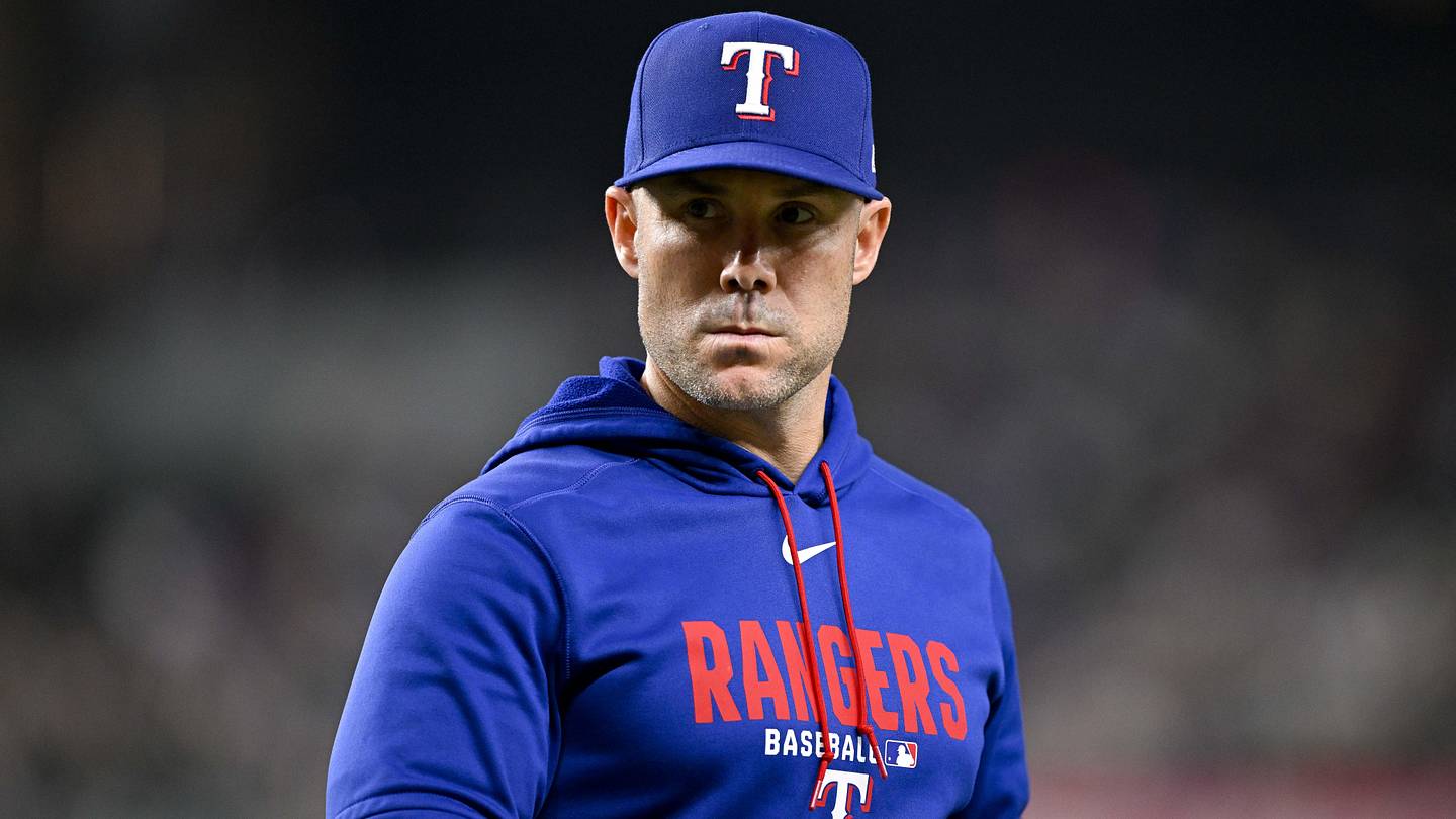 Rangers Monitoring Status of Outfielder After Precautionary X-Rays
