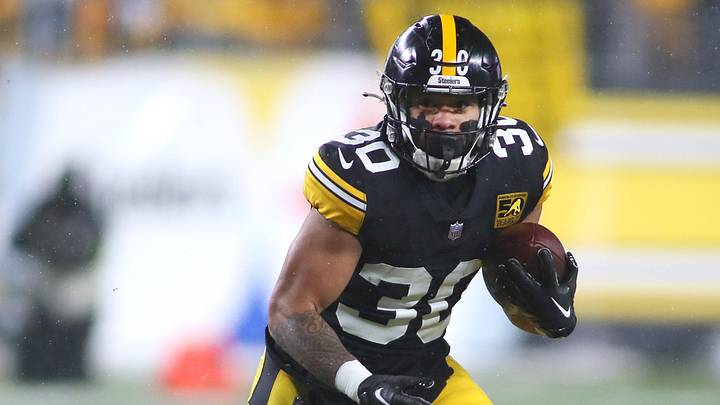 Pittsburgh Steelers running back Jaylen Warren (30) sprints downfield during the first half against the Las Vegas Raiders at Acrisure Stadium in Pittsburgh, PA on December 24, 2022.
Pittsburgh Steelers Vs Las Vegas Raiders Week 16 Pittsburgh Steelers running back Jaylen Warren (30) sprints downfield during the first half against the Las Vegas Raiders at Acrisure Stadium in Pittsburgh, PA on December 24, 2022.
Pittsburgh Steelers Vs Las Vegas Raiders Week 16