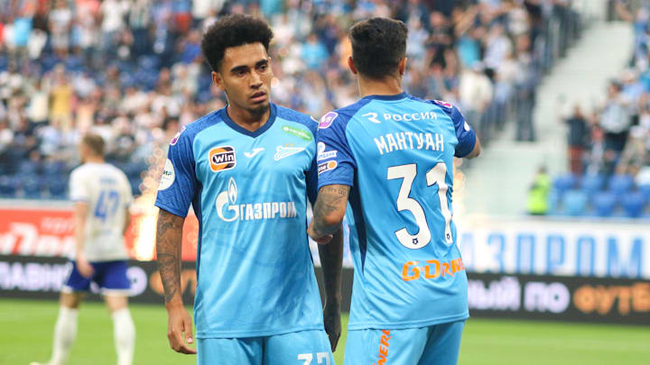 Ex-Corinthians, Du Queiroz vive momento de baixa no Zenit. 