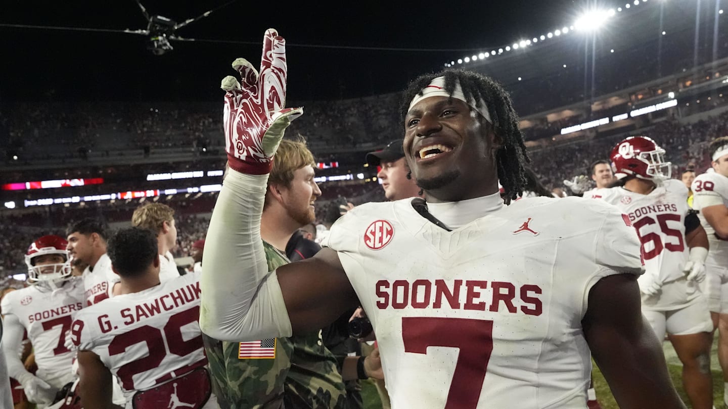 Alabama Players React to Oklahoma Stepping on Logo After November Game
