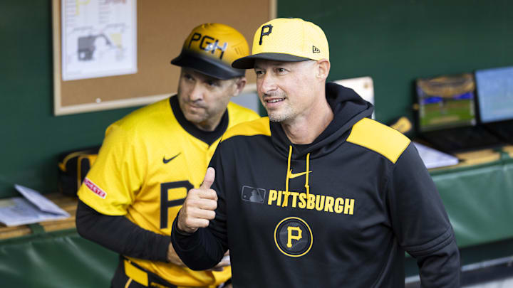 May 9, 2025; Pittsburgh, Pennsylvania, USA; Pittsburgh Pirates manager Don Kelly (12) gives a thumbs up before the game against the Atlanta Braves at PNC Park. This was Kelly’s first game as manager for the Pirates. Mandatory Credit: Scott Galvin-Imagn Images