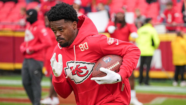 Nov 23, 2025; Kansas City, Missouri, USA; Kansas City Chiefs wide receiver Tyquan Thornton (80) warms up against the Indianapolis Colts prior to a game at GEHA Field at Arrowhead Stadium. Mandatory Credit: Denny Medley-Imagn Images Nov 23, 2025; Kansas City, Missouri, USA; Kansas City Chiefs wide receiver Tyquan Thornton (80) warms up against the Indianapolis Colts prior to a game at GEHA Field at Arrowhead Stadium. Mandatory Credit: Denny Medley-Imagn Images