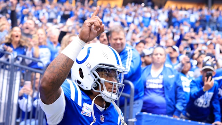 Tennessee Titans v Indianapolis Colts