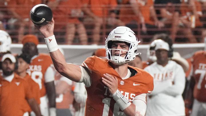 Texas Longhorns quarterback Arch Manning (16) passes the ball during the second half against the UTSA Roadrunners at Darrell K Royal-Texas Memorial Stadium. Texas Longhorns quarterback Arch Manning (16) passes the ball during the second half against the UTSA Roadrunners at Darrell K Royal-Texas Memorial Stadium.
