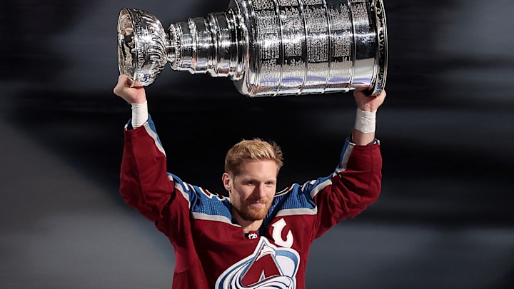 Chicago Blackhawks v Colorado Avalanche