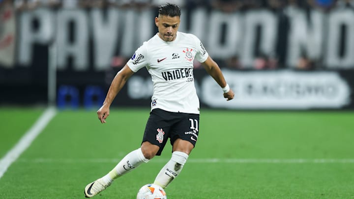 O Corinthians empatou na estreia do Brasileirão. 