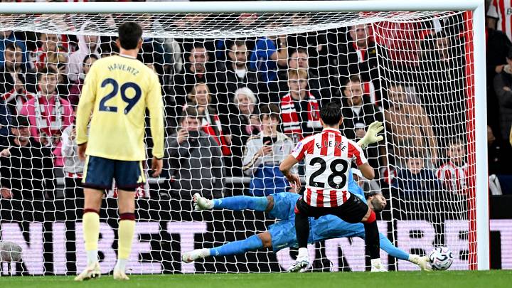 David Raya was the hero for Arsenal at the Stadium of Light