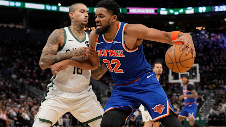 New York Knicks v Milwaukee Bucks New York Knicks v Milwaukee Bucks