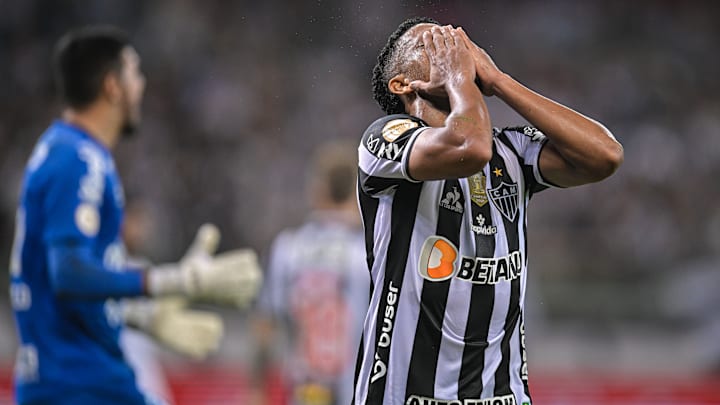 Jogar na Vila Belmiro se tornou um pesado para o Atlético-MG na última década 