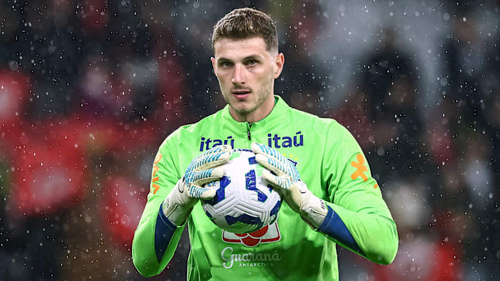 Bento não transmite confiança sob as traves da Canarinho