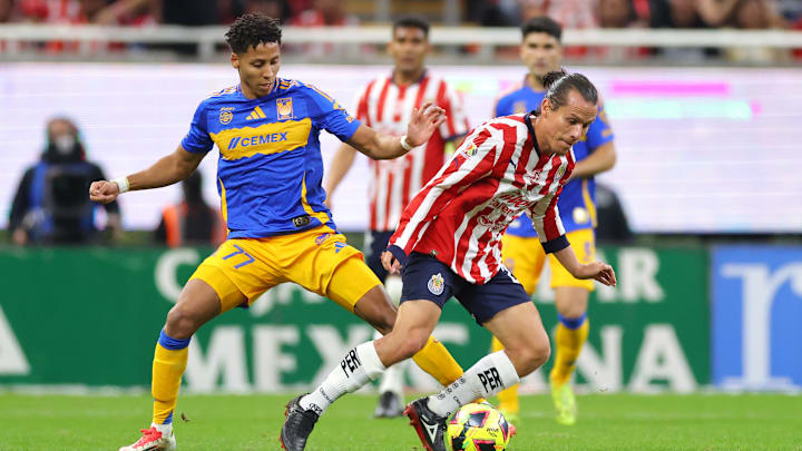 Chivas v Tigres UANL  - Torneo Clausura 2025 Liga MX