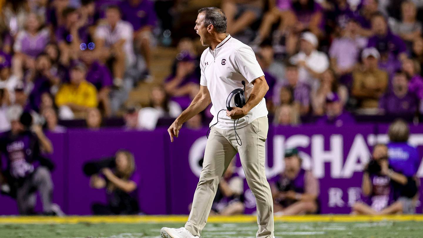 South Carolina Fires Offensive Line Coach After LSU Loss