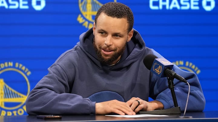 Jan 25, 2025; San Francisco, California, USA; Golden State Warriors guard Stephen Curry (30) talks with media members after the game against the Los Angeles Lakers at Chase Center. Mandatory Credit: Darren Yamashita-Imagn Images Jan 25, 2025; San Francisco, California, USA; Golden State Warriors guard Stephen Curry (30) talks with media members after the game against the Los Angeles Lakers at Chase Center. Mandatory Credit: Darren Yamashita-Imagn Images