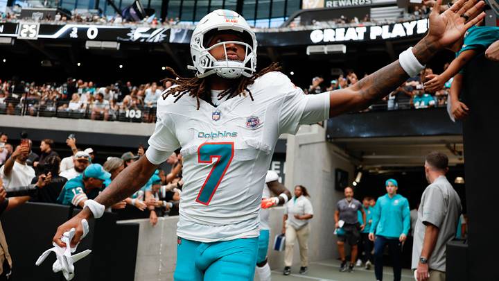 Sep 13, 2026; Paradise, Nevada, USA; Miami Dolphins wide receiver Caleb Douglas (7) walks onto the field before the game against the Las Vegas Raiders at Allegiant Stadium. Mandatory Credit: David Brytus-Imagn Images. Sep 13, 2026; Paradise, Nevada, USA; Miami Dolphins wide receiver Caleb Douglas (7) walks onto the field before the game against the Las Vegas Raiders at Allegiant Stadium. Mandatory Credit: David Brytus-Imagn Images.