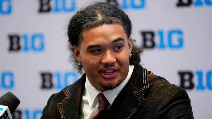 Jul 23, 2025; Las Vegas, NV, USA; Oregon Ducks defensive end Matayo Uiagalelei speaks to the media during the Big Ten media days at Mandalay Bay Resort. Lucas Peltier-Imagn Images Jul 23, 2025; Las Vegas, NV, USA; Oregon Ducks defensive end Matayo Uiagalelei speaks to the media during the Big Ten media days at Mandalay Bay Resort. Lucas Peltier-Imagn Images