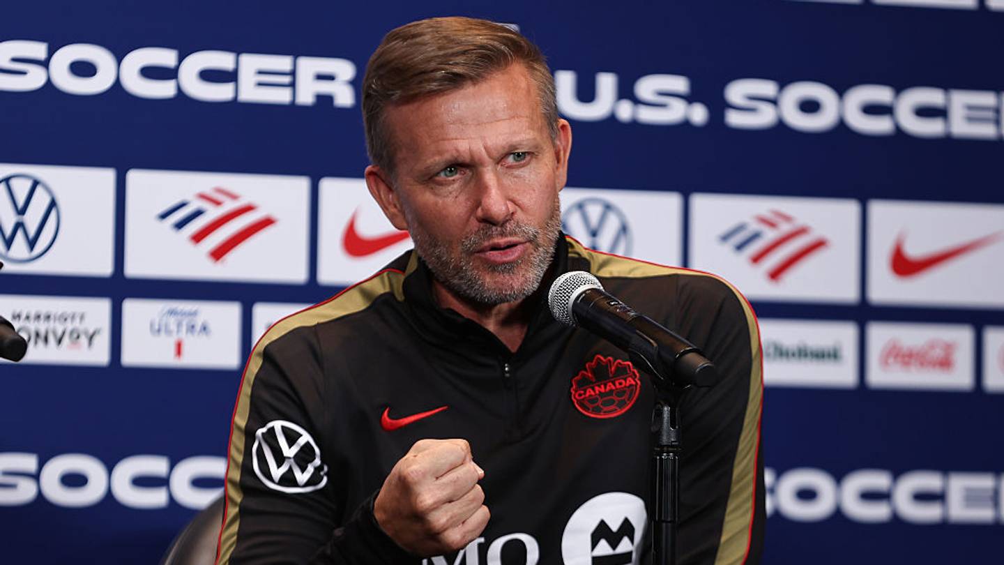 Jesse Marsch Slams Trump's Lake Ontario Rename as 'This Kind of C---'