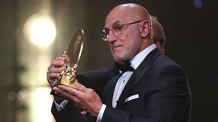 Luis de la Fuente Makes History by Clinching the Prestigious 2026 Men's Coach of the Year Award