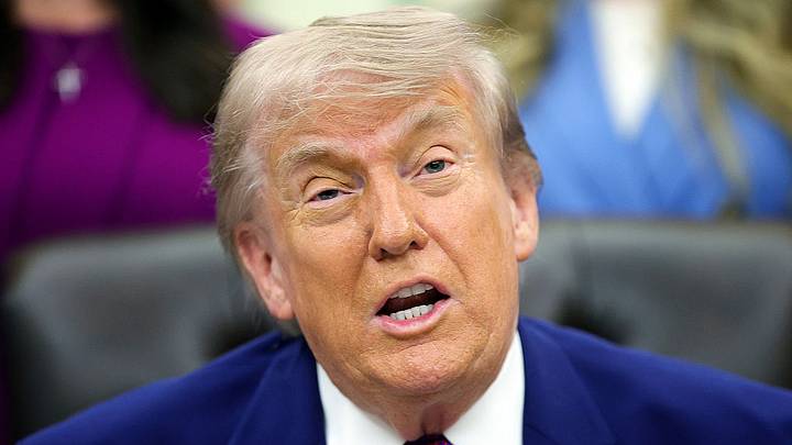 Donald Trump se refirió al tema del streaming en la NFL. Donald Trump se refirió al tema del streaming en la NFL.