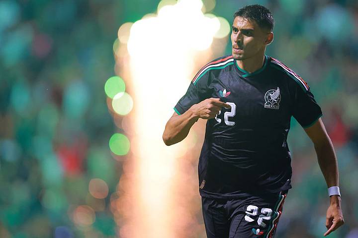 Guillermo Martínez กิเยร์โม มาร์ติเนซ