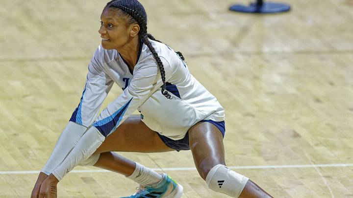 Lovett sophomore Kari Knotts recently starred on the world volleyball stage before returning home to Georgia and doing the same for her high school team.