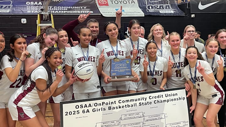 Tualatin defeated Clackamas to win the Oregon 6A girls basketball state championship.