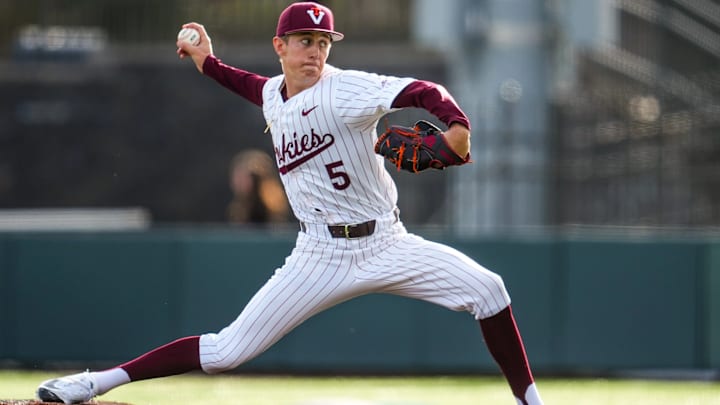 Aiden Robertson delivering a pitch vs ETSU in 2026.