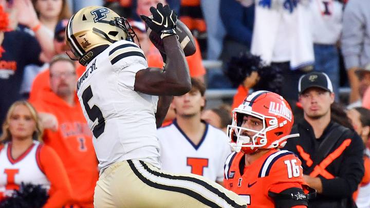Purdue Boilermakers wide receiver Chauncey Magwood (5) makes a catch. Purdue Boilermakers wide receiver Chauncey Magwood (5) makes a catch.