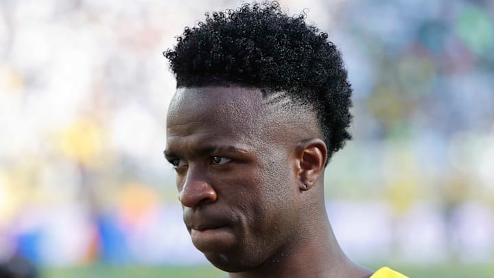 Vinicius Jr et le Real Madrid ne se sont pas encore entendus pour une prolongation. Vinicius Jr et le Real Madrid ne se sont pas encore entendus pour une prolongation.