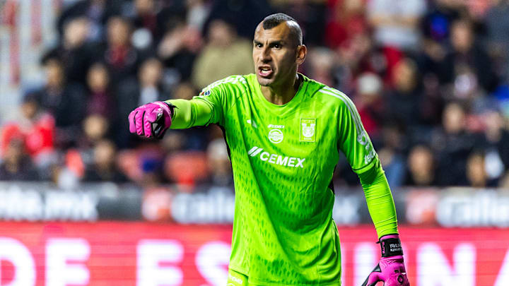 Nahuel Guzmán cerca de renovar con Tigres UANL