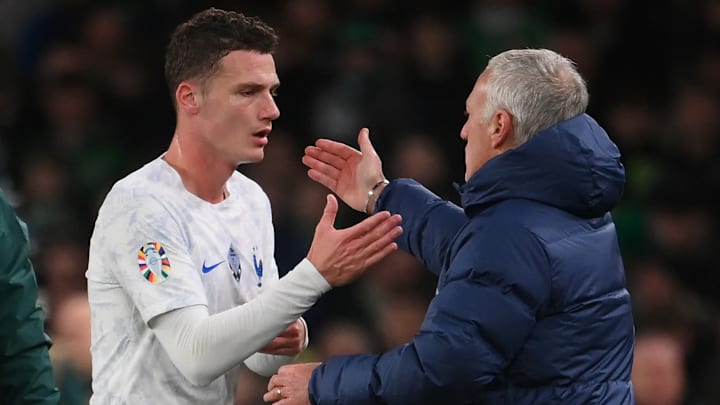 Deschamps a parlé à Pavard à sa sortie
