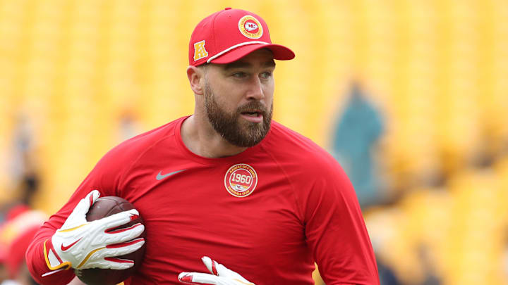 Dec 25, 2024; Pittsburgh, Pennsylvania, USA; Kansas City Chiefs tight end Travis Kelce (87) warms up before the game against the Pittsburgh Steelers at Acrisure Stadium. Mandatory Credit: Charles LeClaire-Imagn Images