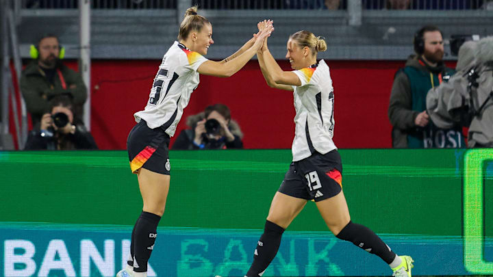 Selina Cerci (links) und Klara Bühl (rechts)
