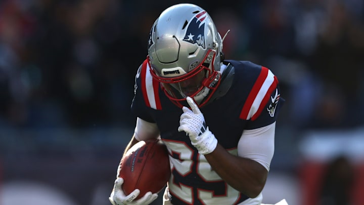 New York Jets v New England Patriots