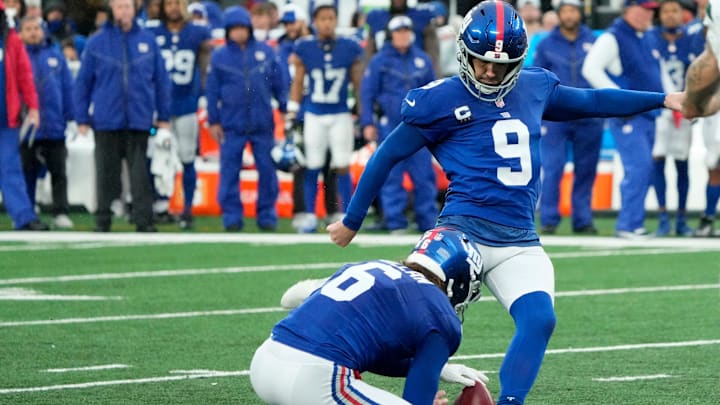 October 29, 2023; East Rutherford, NJ, USA; New York Giants place kicker Graham Gano (9) had trouble reaching the mark on Sunday.