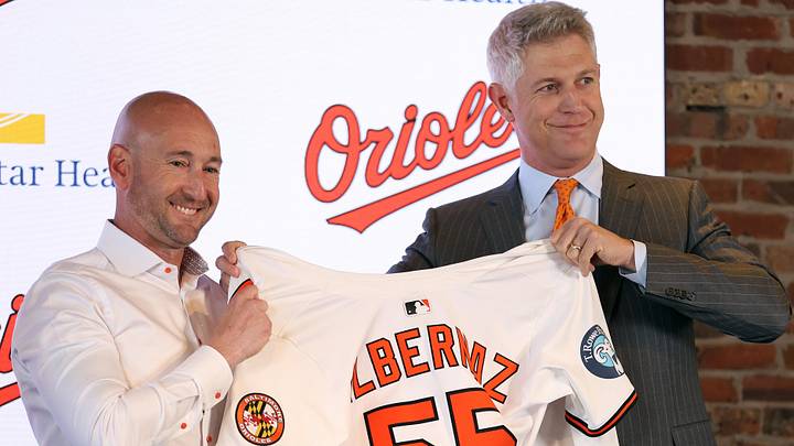 Nov 4, 2025; Baltimore, MD, USA; Right: Baltimore Orioles President of Baseball Operations Mike Elias introduces Left: Craig Albernaz as the new Baltimore Orioles manager at Warehouse Bar. Mandatory Credit: Daniel Kucin Jr.-Imagn Images Nov 4, 2025; Baltimore, MD, USA; Right: Baltimore Orioles President of Baseball Operations Mike Elias introduces Left: Craig Albernaz as the new Baltimore Orioles manager at Warehouse Bar. Mandatory Credit: Daniel Kucin Jr.-Imagn Images