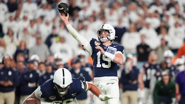 Penn State football quarterback Drew Allar