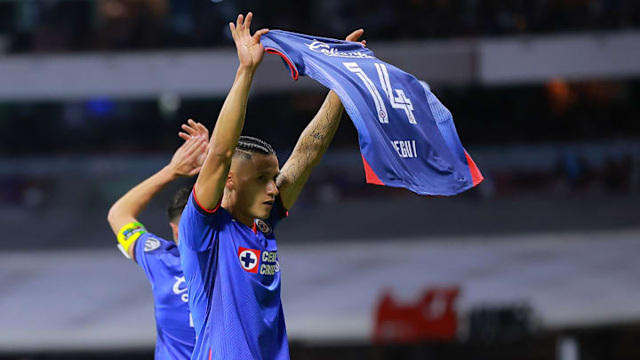 Aficionado de Cruz Azul es reconocido por la FIFA