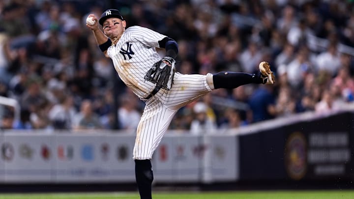 Josh Donaldson se queda en la tercera base de los Yankees
