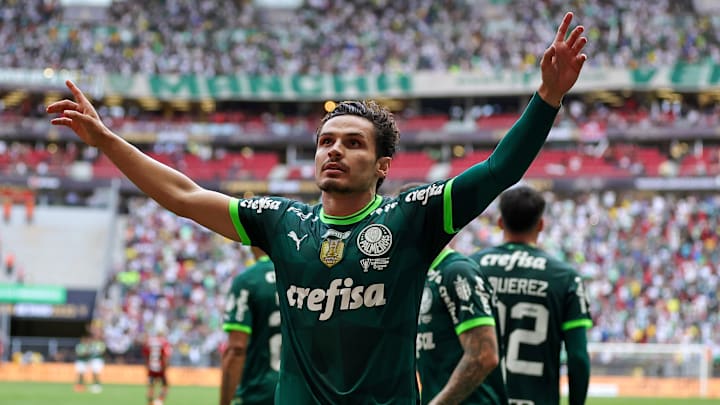 Convocado para a seleção brasileira, Veiga é atração