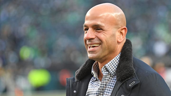 Jan 12, 2025; Philadelphia, Pennsylvania, USA; Green Bay Packers offensive consultant Robert Saleh on the sidelines during warmups against the Philadelphia Eagles in an NFC wild card game at Lincoln Financial Field. Mandatory Credit: Eric Hartline-Imagn Images Jan 12, 2025; Philadelphia, Pennsylvania, USA; Green Bay Packers offensive consultant Robert Saleh on the sidelines during warmups against the Philadelphia Eagles in an NFC wild card game at Lincoln Financial Field. Mandatory Credit: Eric Hartline-Imagn Images