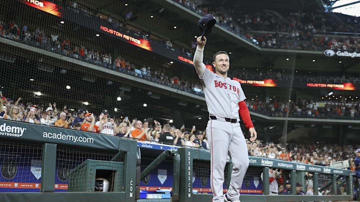 Aug 11, 2025; Houston, Texas, USA; Boston Red Sox third baseman Alex Bregman (2) waives to the crowd after being honored with a video tribute before the game against the Houston Astros at Daikin Park. Mandatory Credit: Troy Taormina-Imagn Images Aug 11, 2025; Houston, Texas, USA; Boston Red Sox third baseman Alex Bregman (2) waives to the crowd after being honored with a video tribute before the game against the Houston Astros at Daikin Park. Mandatory Credit: Troy Taormina-Imagn Images